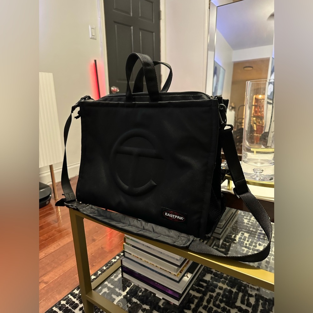 Eastpak x Telfar Medium Shopper - Black